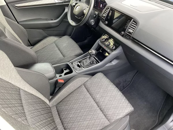 Škoda Karoq 2.0 TDI 4x4 DSG Style - foto 8