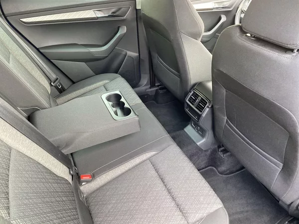 Škoda Karoq 2.0 TDI 4x4 DSG Style - foto 9