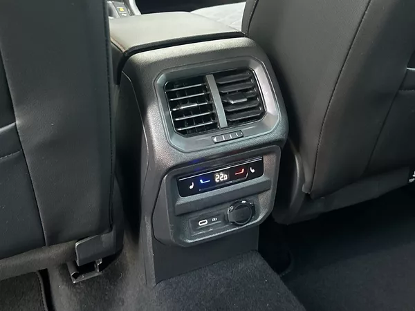 Seat Tarraco 2.0 TDI 4Drive DSG FR - foto 25