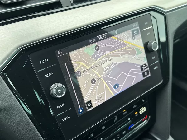 Volkswagen Passat Variant 2.0 TDI 4Motion DSG R-Line - foto 12