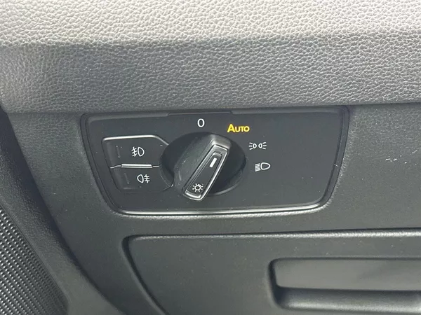 Volkswagen Passat Variant 2.0 TDI 4Motion DSG R-Line - foto 17