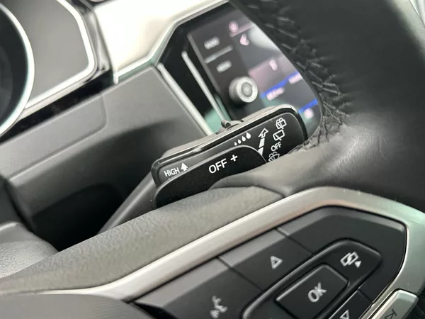 Volkswagen Passat Variant 2.0 TDI 4Motion DSG R-Line - foto 22