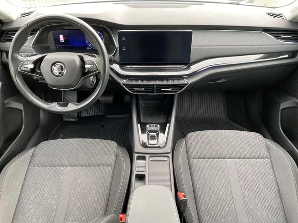 Škoda Octavia Combi 2.0 TDI 4x4 DSG Style+ - foto 5