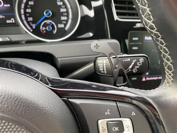 Volkswagen Golf 2.0 TSI DSG 4Motion R-Line - foto 22