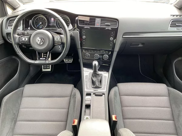 Volkswagen Golf 2.0 TSI DSG 4Motion R-Line - foto 5