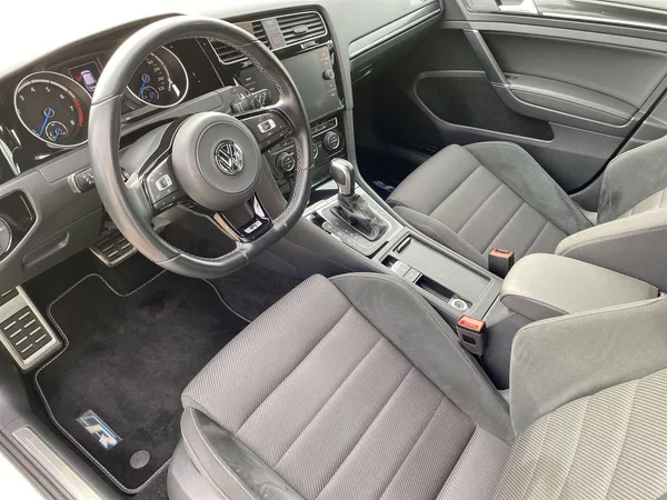 Volkswagen Golf 2.0 TSI DSG 4Motion R-Line - foto 6