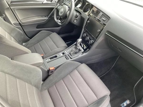 Volkswagen Golf 2.0 TSI DSG 4Motion R-Line - foto 8