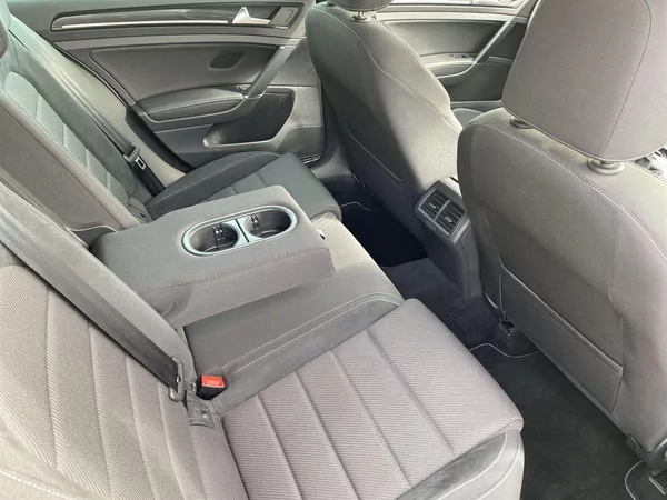Volkswagen Golf 2.0 TSI DSG 4Motion R-Line - foto 9