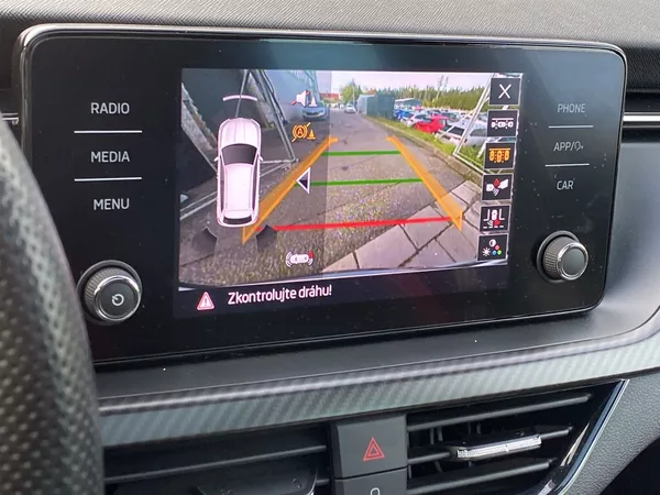 Škoda Kamiq 1.0 TSI DSG Monte Carlo - foto 11