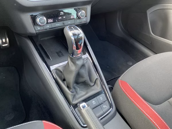 Škoda Kamiq 1.0 TSI DSG Monte Carlo - foto 18