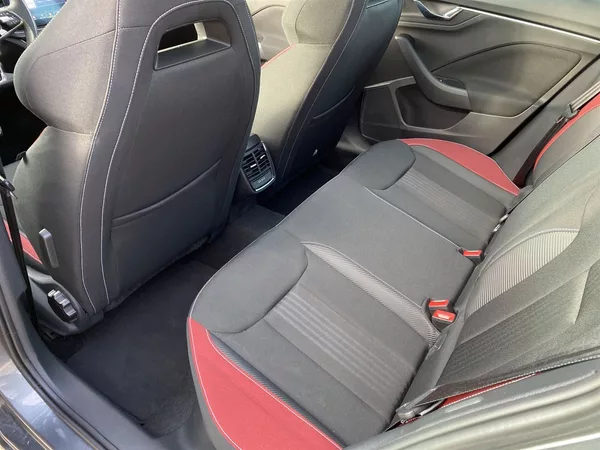 Škoda Kamiq 1.0 TSI DSG Monte Carlo - foto 7