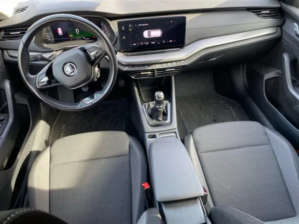 Škoda Octavia Combi 2.0 TDI Ambition+ - foto 5