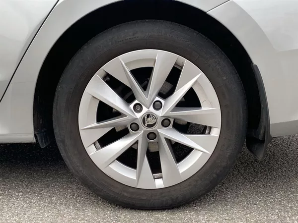 Škoda Octavia 1.5 TSI Style + - foto 28