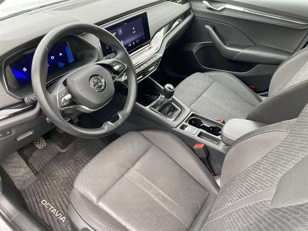 Škoda Octavia 1.5 TSI Style + - foto 8