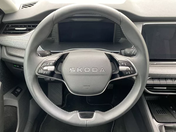 Škoda Octavia 1.5 TSI Top Selection - foto 10