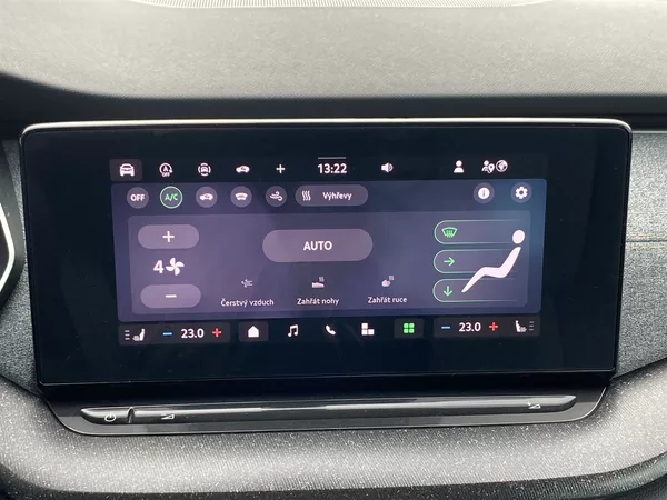 Škoda Octavia 1.5 TSI Top Selection - foto 13