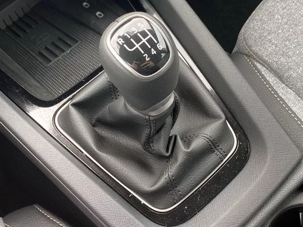 Škoda Octavia 1.5 TSI Top Selection - foto 18
