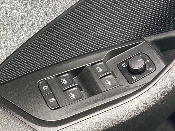 Škoda Octavia 1.5 TSI Top Selection - foto 28