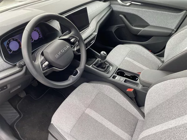 Škoda Octavia 1.5 TSI Top Selection - foto 6