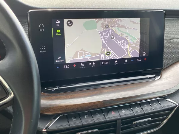 Škoda Octavia Combi 2.0 TDI 4x4 DSG Scout - foto 11