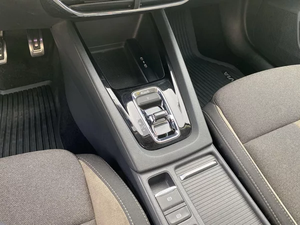 Škoda Octavia Combi 2.0 TDI 4x4 DSG Scout - foto 27