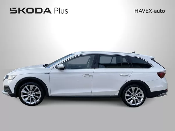 Škoda Octavia Combi 2.0 TDI 4x4 DSG Scout - foto 3