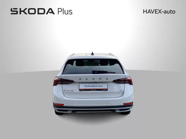 Škoda Octavia Combi 2.0 TDI 4x4 DSG Scout - foto 37