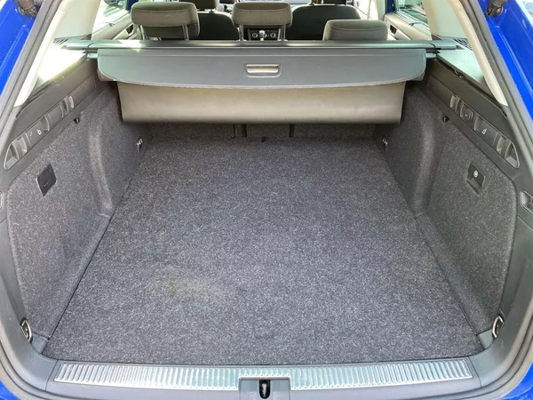 Škoda Superb Combi 1.4 TSI iV DSG Style - foto 32