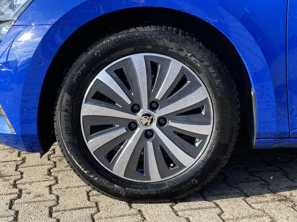 Škoda Superb Combi 1.4 TSI iV DSG Style - foto 33