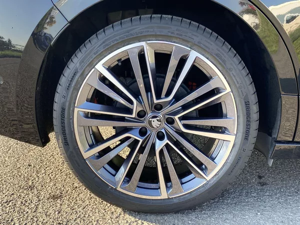 Škoda Enyaq Coupé 85x L&K - foto 34