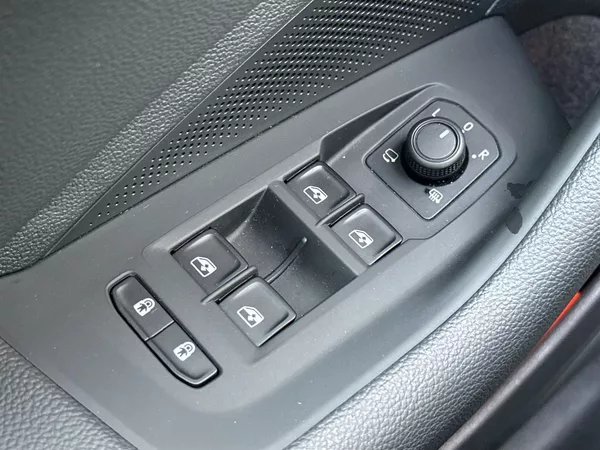 Škoda Superb 2.0 TSI 4x4 DSG L&K - foto 18