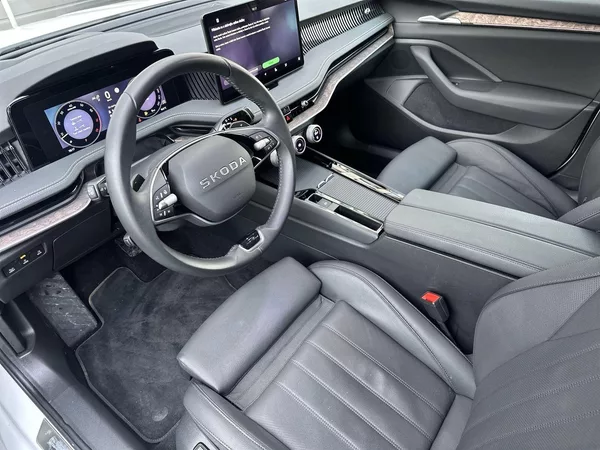 Škoda Superb 2.0 TSI 4x4 DSG L&K - foto 6
