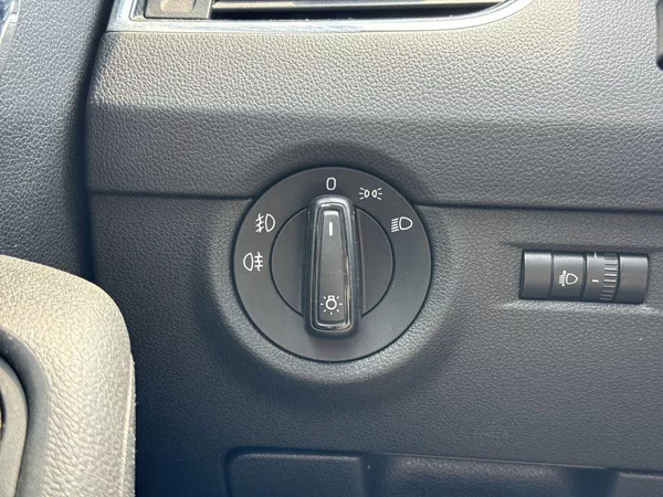 Škoda Octavia Combi 1.6 TDI Ambition - foto 15