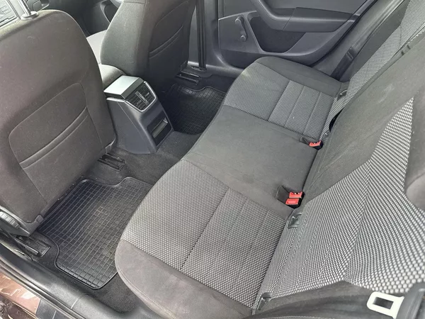Škoda Octavia Combi 1.6 TDI Ambition - foto 8