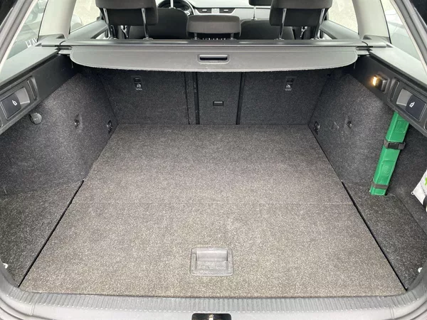 Škoda Octavia Combi 2.0 TDI DSG Ambition+ - foto 27