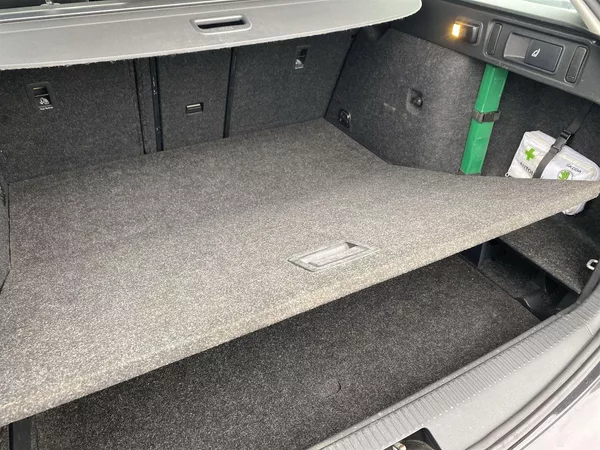 Škoda Octavia Combi 2.0 TDI DSG Ambition+ - foto 28