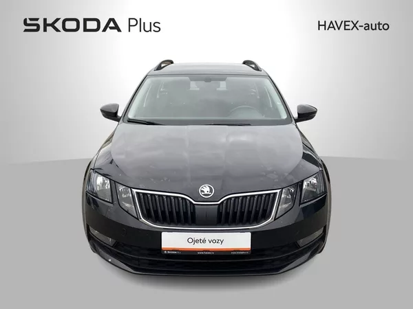 Škoda Octavia Combi 2.0 TDI DSG Ambition+ - foto 4