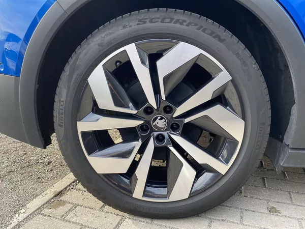 Škoda Elroq 85 SportLine - foto 36