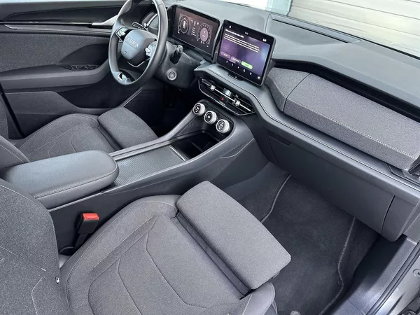 Škoda Kodiaq 2.0 TDI DSG Selection - foto 10