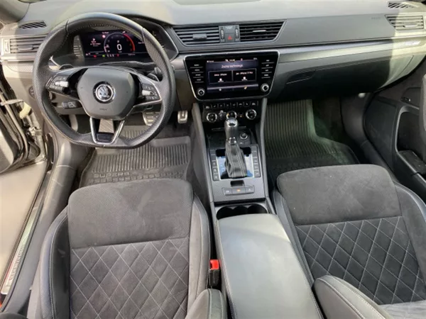 Škoda Superb Combi 2.0 TDI 4x4 DSG Sportlin - foto 5