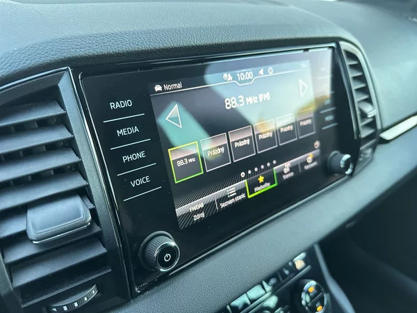 Škoda Karoq 1.5 TSI DSG Sportline - foto 14