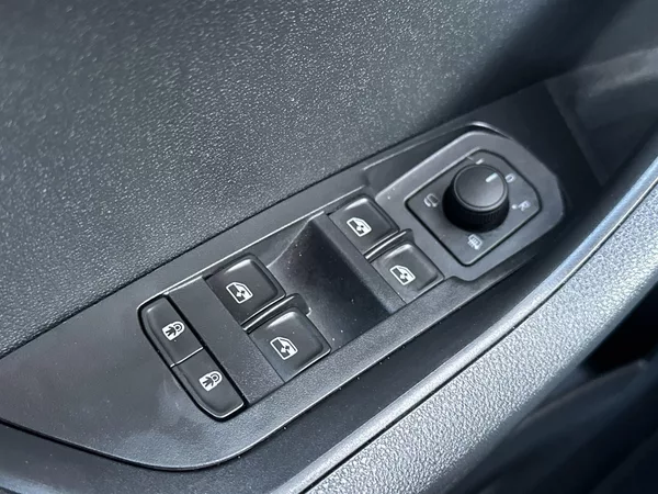 Škoda Karoq 1.5 TSI DSG Sportline - foto 18