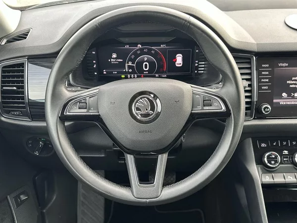 Škoda Kodiaq 2.0 TDI 4x4 DSG Style - foto 6