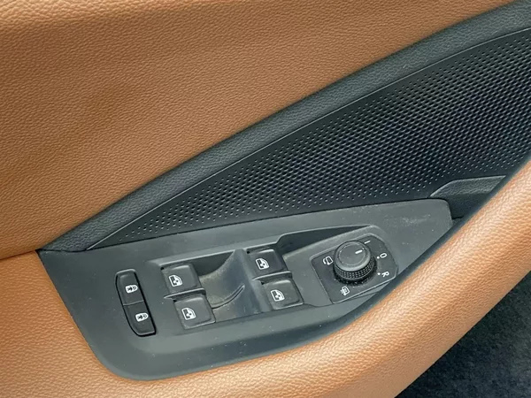 Škoda Superb Combi 2.0 TDI DSG L&K - foto 23