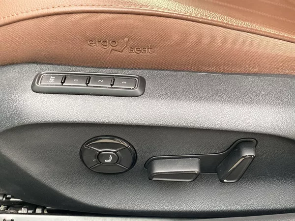 Škoda Superb Combi 2.0 TDI DSG L&K - foto 27