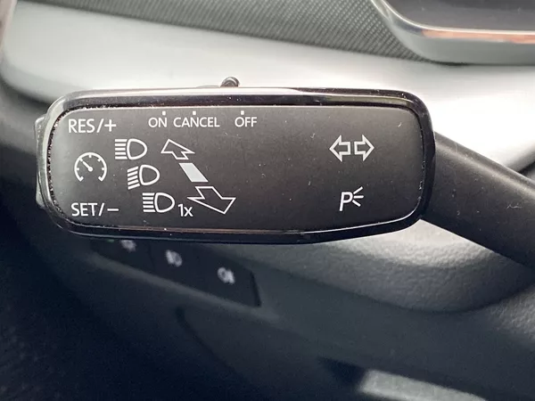 Škoda Octavia Combi 1.5 TSI Style - foto 16