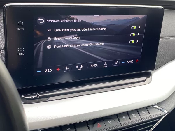 Škoda Octavia Combi 1.5 TSI Style - foto 19