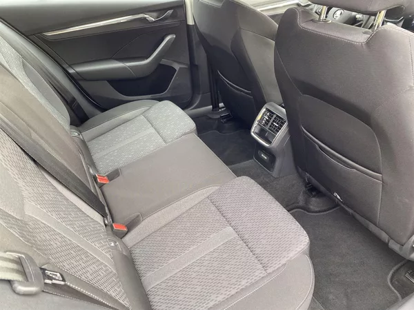 Škoda Octavia Combi 1.5 TSI Style - foto 9