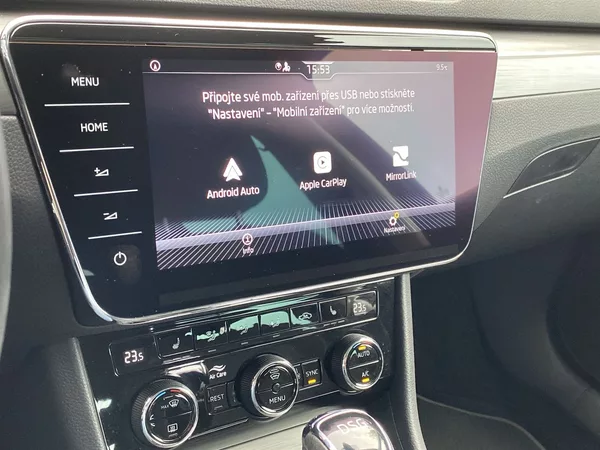 Škoda Superb 2.0 TDI DSG Style - foto 17