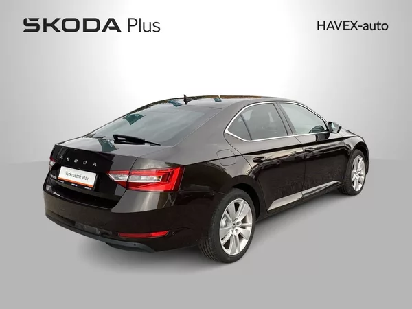 Škoda Superb 2.0 TDI DSG Style - foto 2